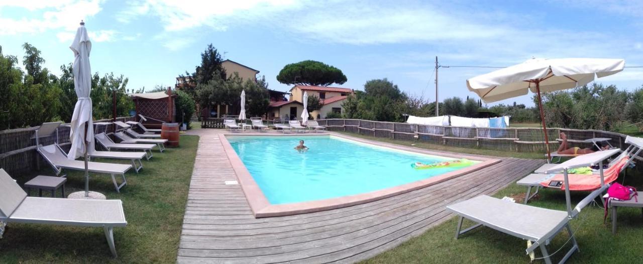 Podere Serena กัสตาลเญโต การ์ดุชชี ภายนอก รูปภาพ