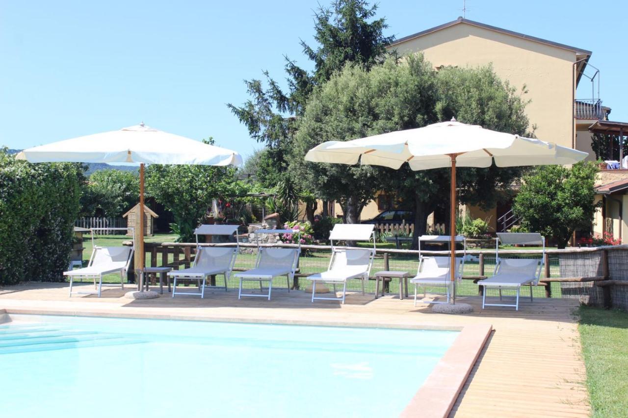 Podere Serena กัสตาลเญโต การ์ดุชชี ภายนอก รูปภาพ